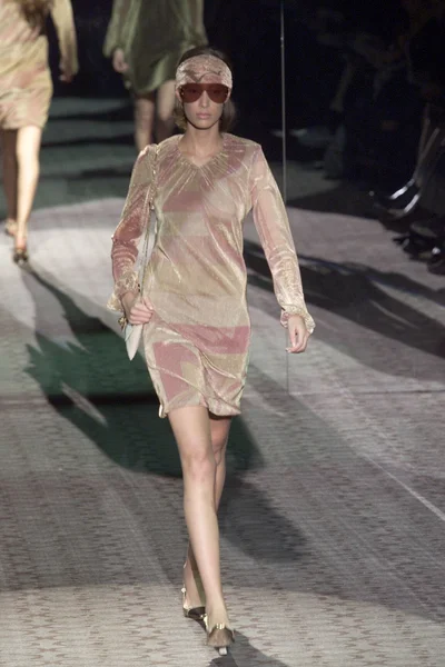 Look 30